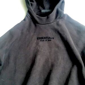 Medium size essentials hoodie
